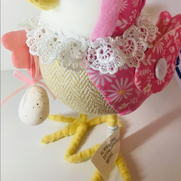 Easter Bashful Chick Pink Outfit Lace Collar Decor - Picture 8 of 8